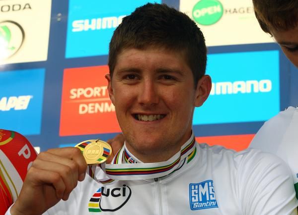 Luke Durbridge with his time trial gold medal in the under-23 category.