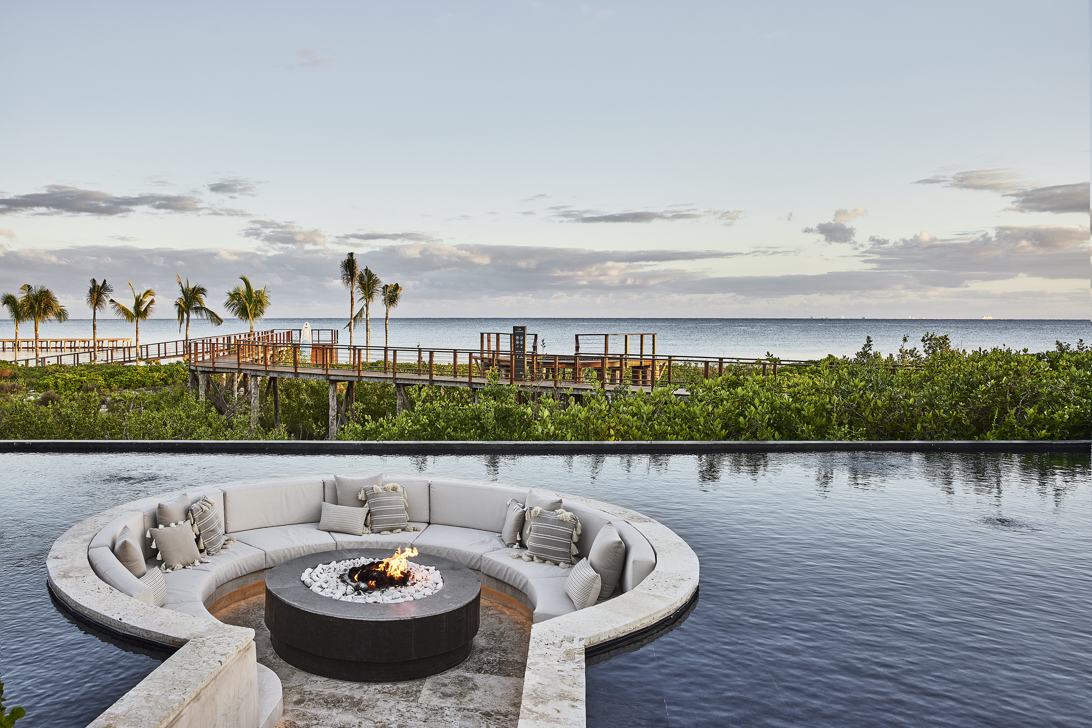 Ete&amp;#769;reo, Auberge Resorts Collection