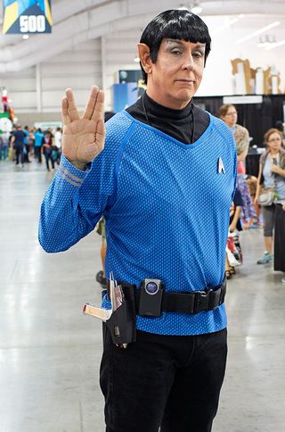 Spock star trek mission new york