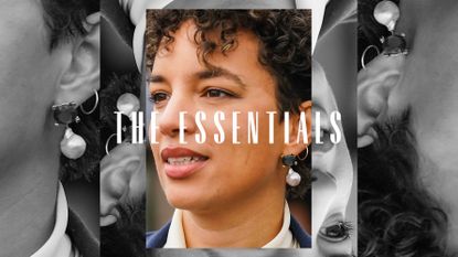 The Essentials - Pearl Drop earrings