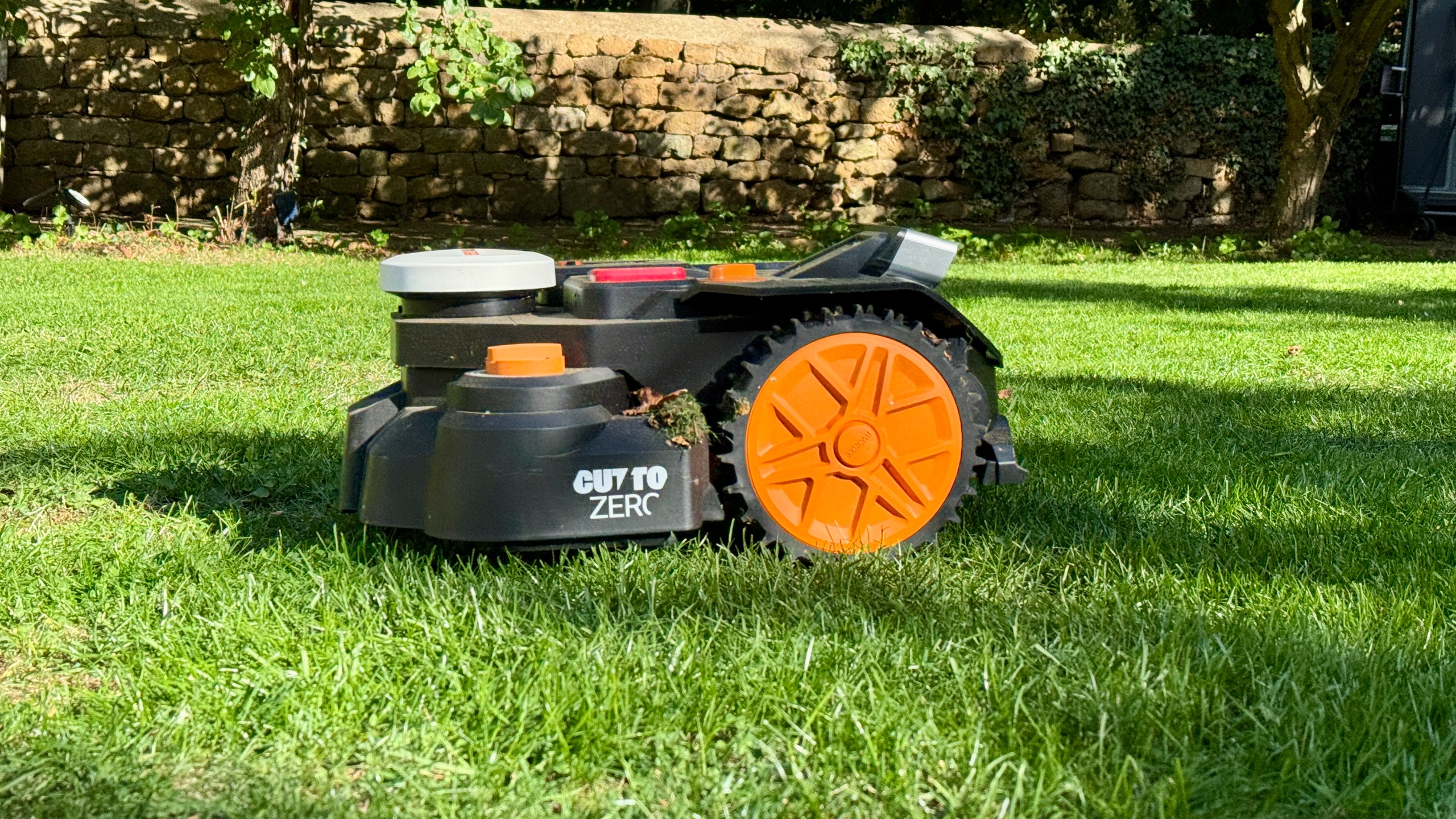 Worx Landroid Vision Cloud WR306E tested and reviewed