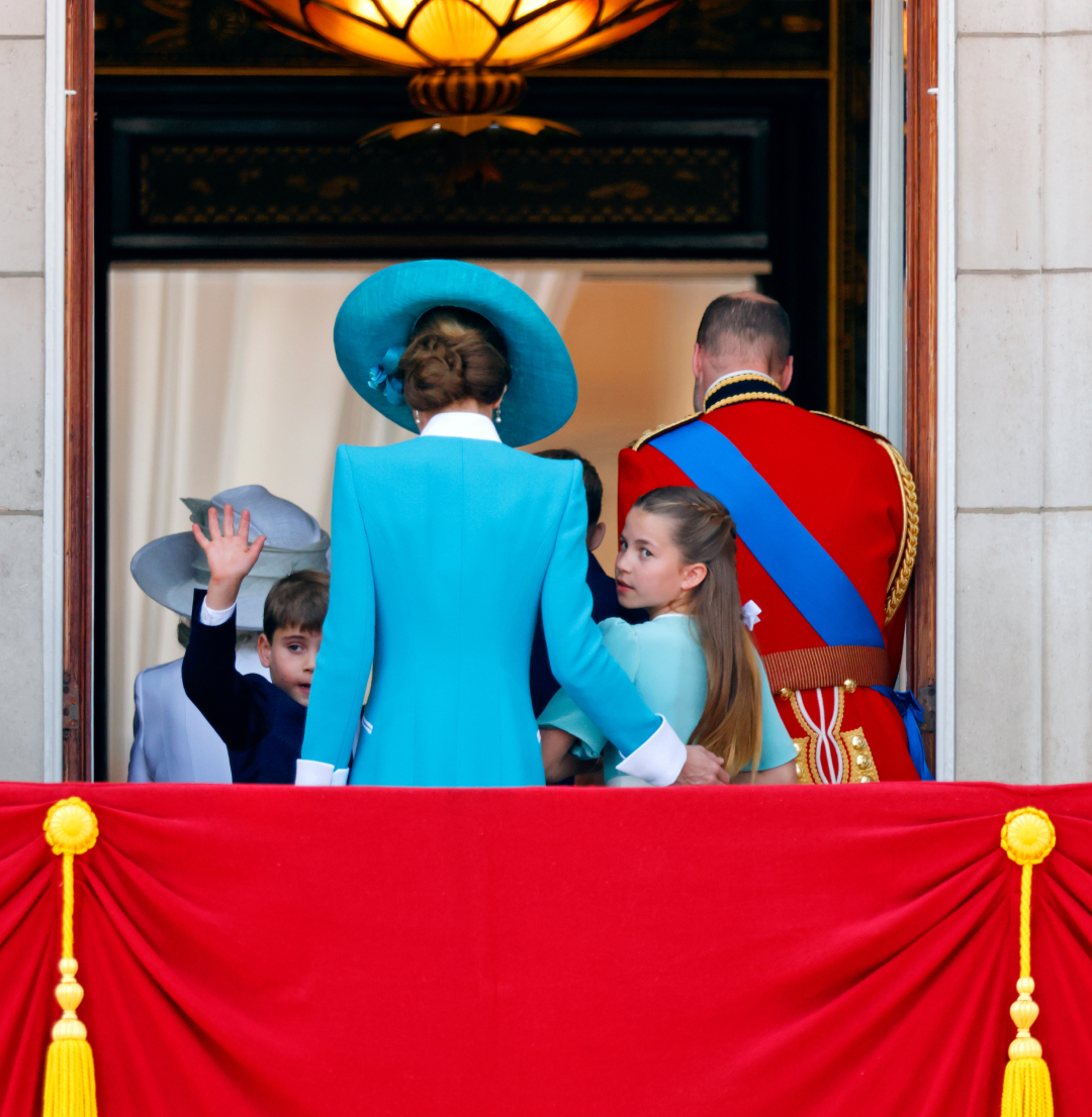 Princess Kate, Prince William, Princess charlotte and Prince Louis leaving the Buckingham Palace balcony