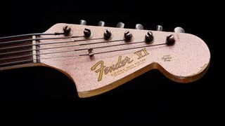 Fender VI headstock