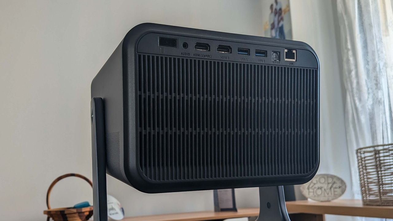 Hisense C2 Ultra gaming projector