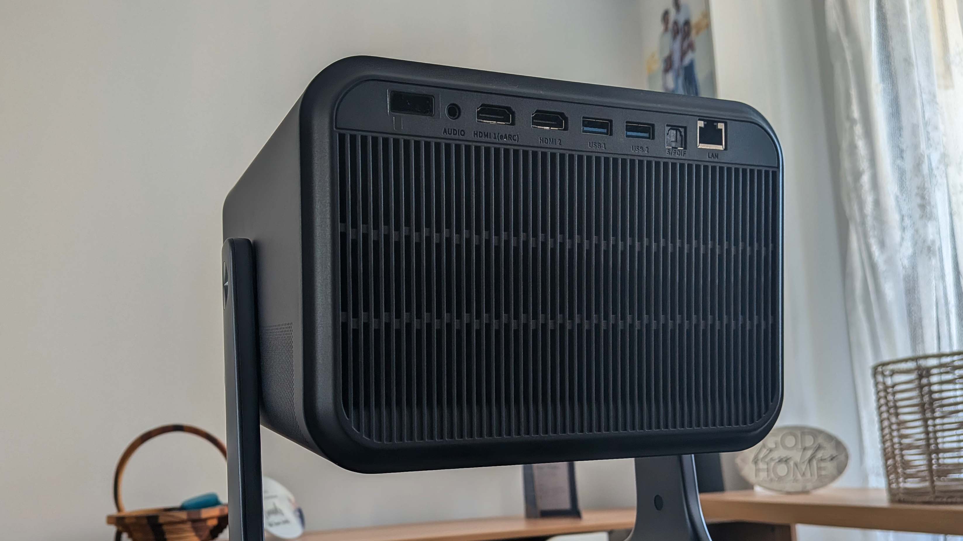 Hisense C2 Ultra gaming projector