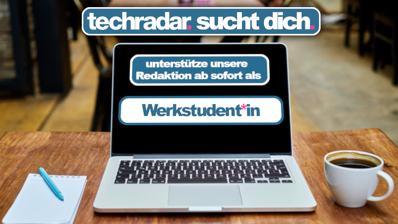 Ein Laptop auf einem Schreibtisch, Anzeige "TechRadar sucht einen Werkstudent"