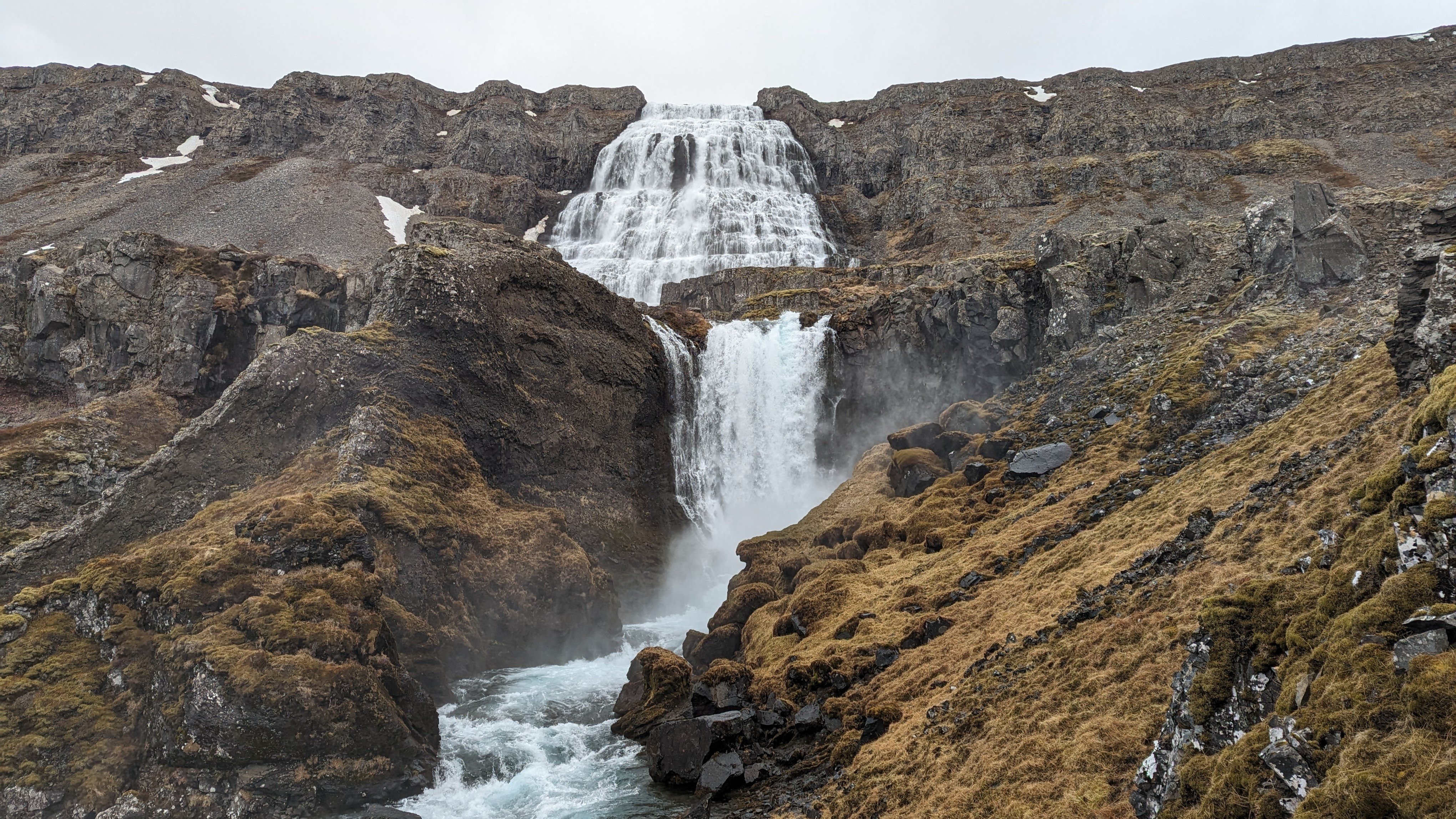 A pair of waterfalls in Iceland