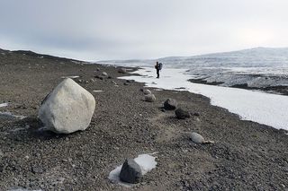 Transition zones - geographical areas that shift from mainly ice to mainly rock - such as this location in Antarctica, could provide some real-world data about eyeball Earths.