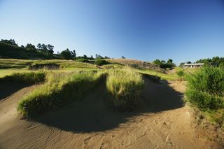 It's important to know the difference between a movable obstruction and a loose impediment in the sand