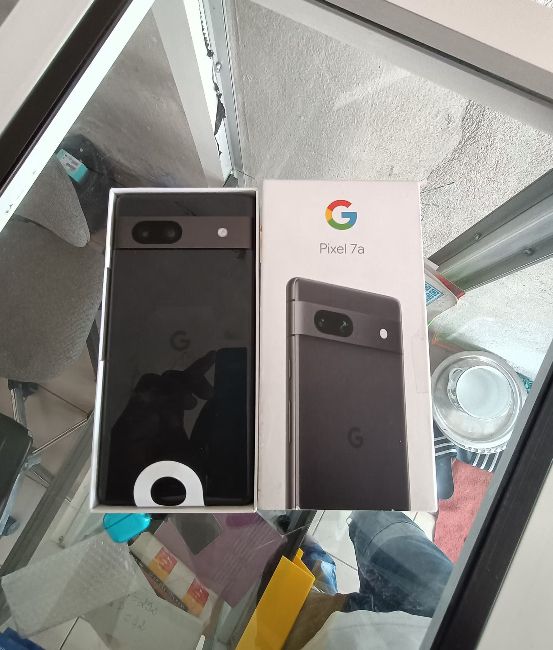 Leaked Pixel 7a retail packaging