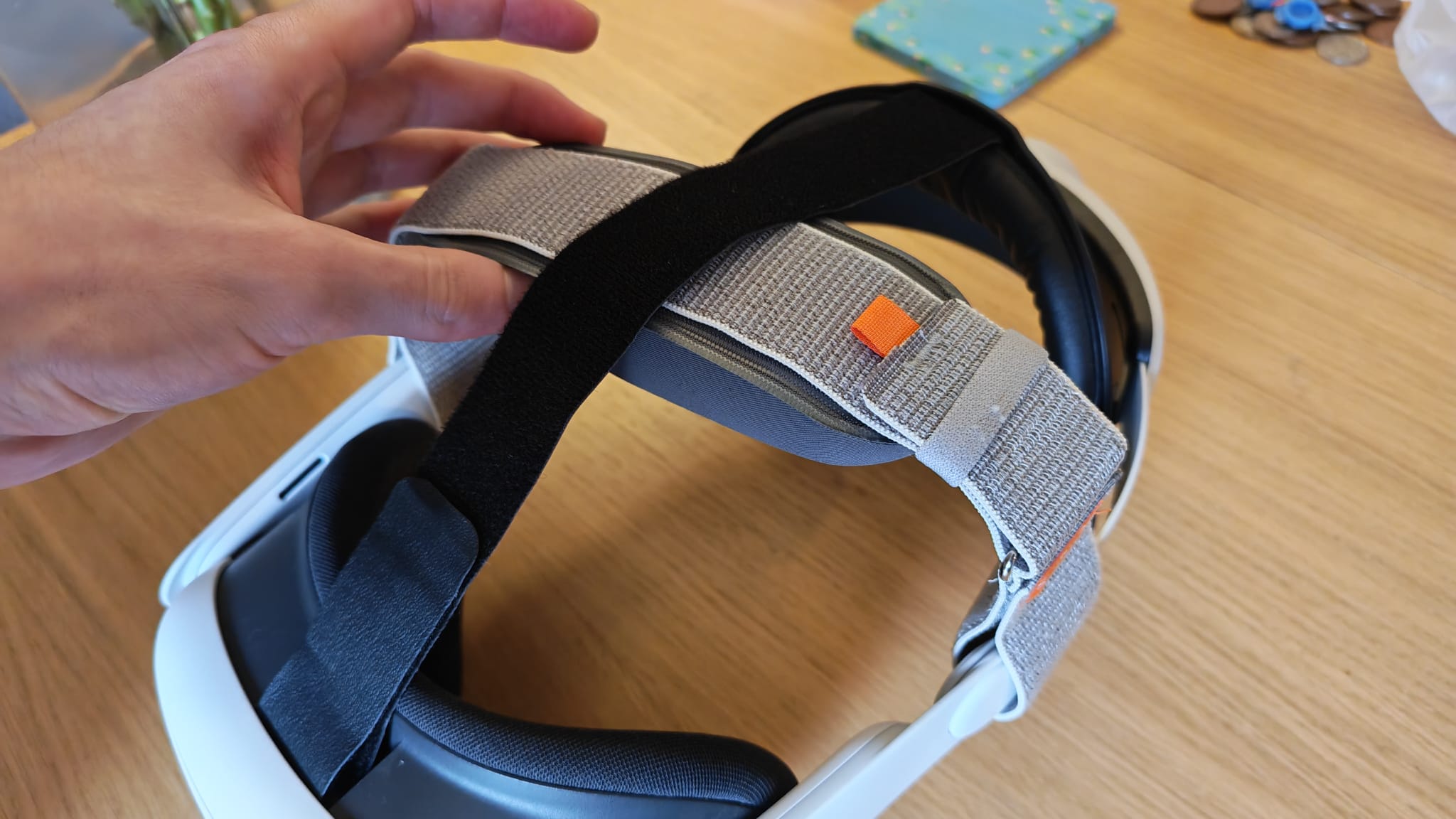 A clearer look at the two straps of the Syntech Elite Head Strap for Quest 3