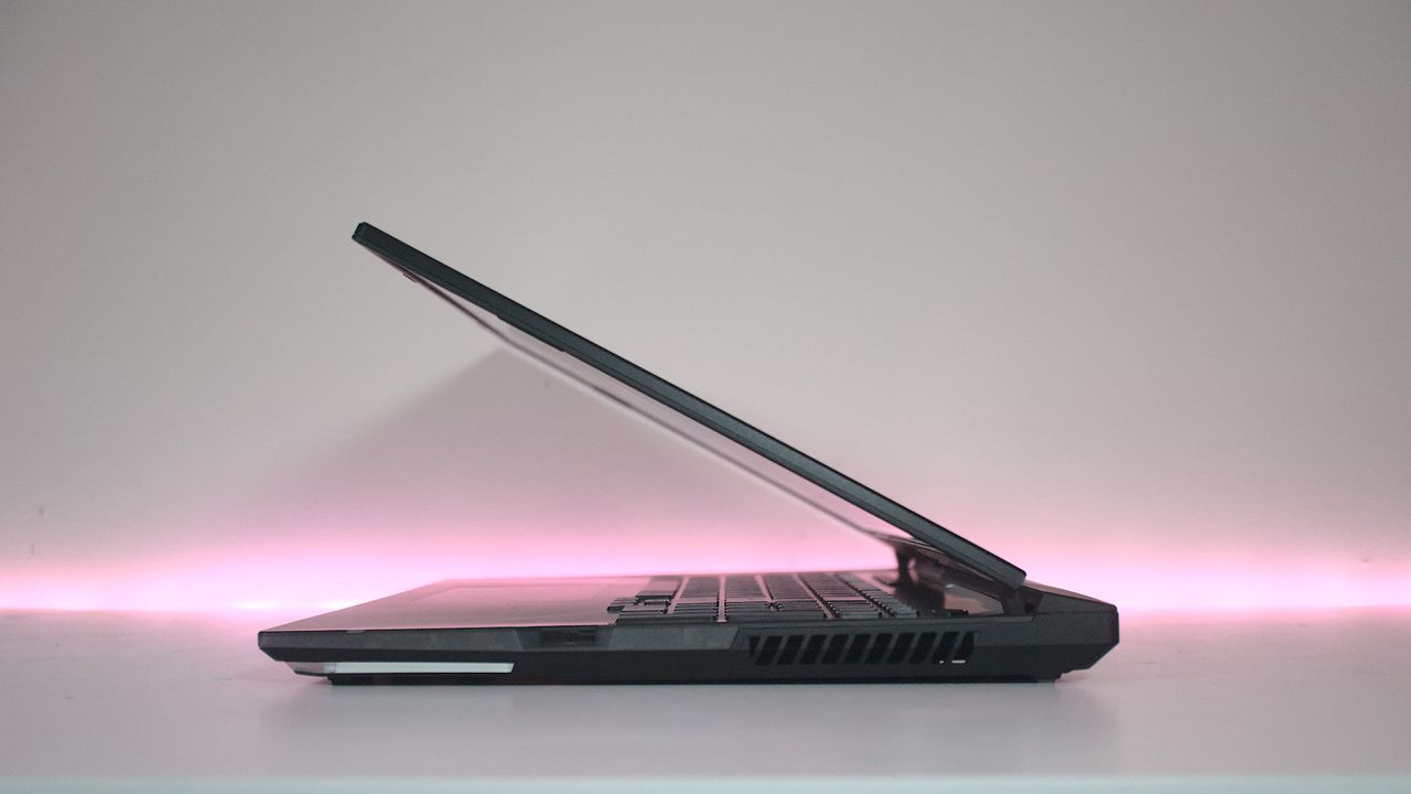 ASUS ROG Strix Scar 17 SE
