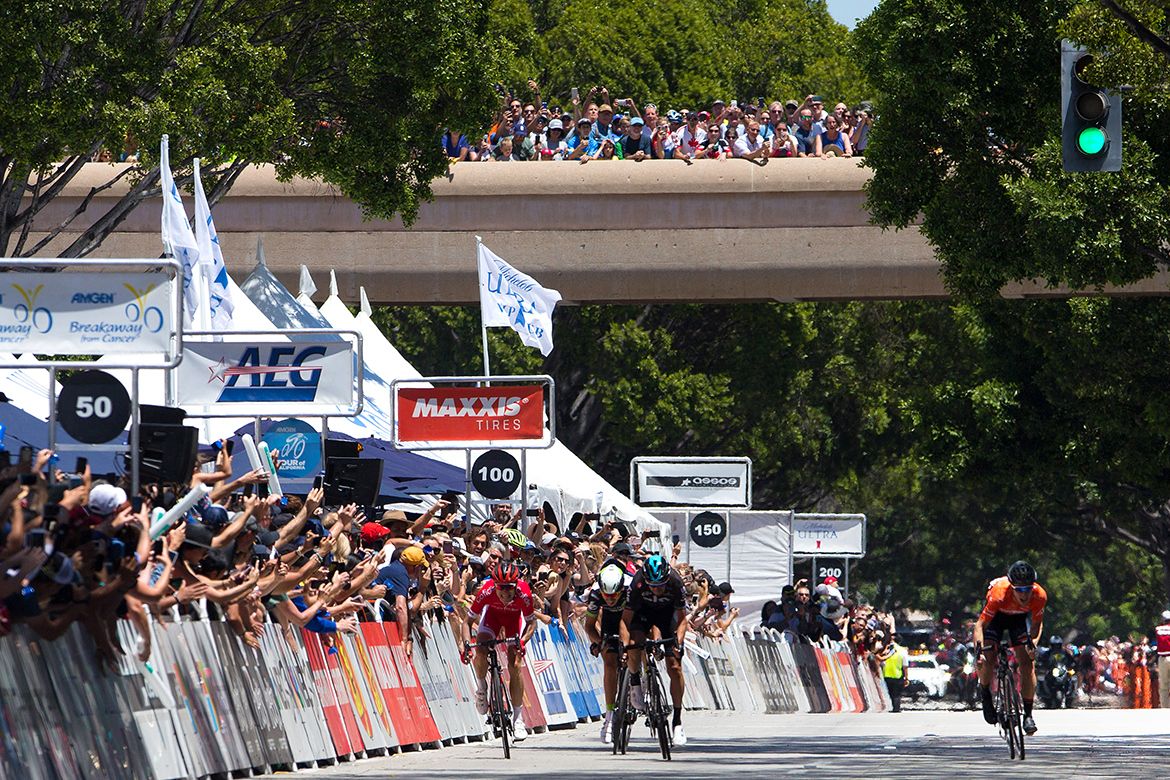 The breakaway sprints to the line