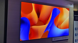 LG G4 OLED TV aan een muur