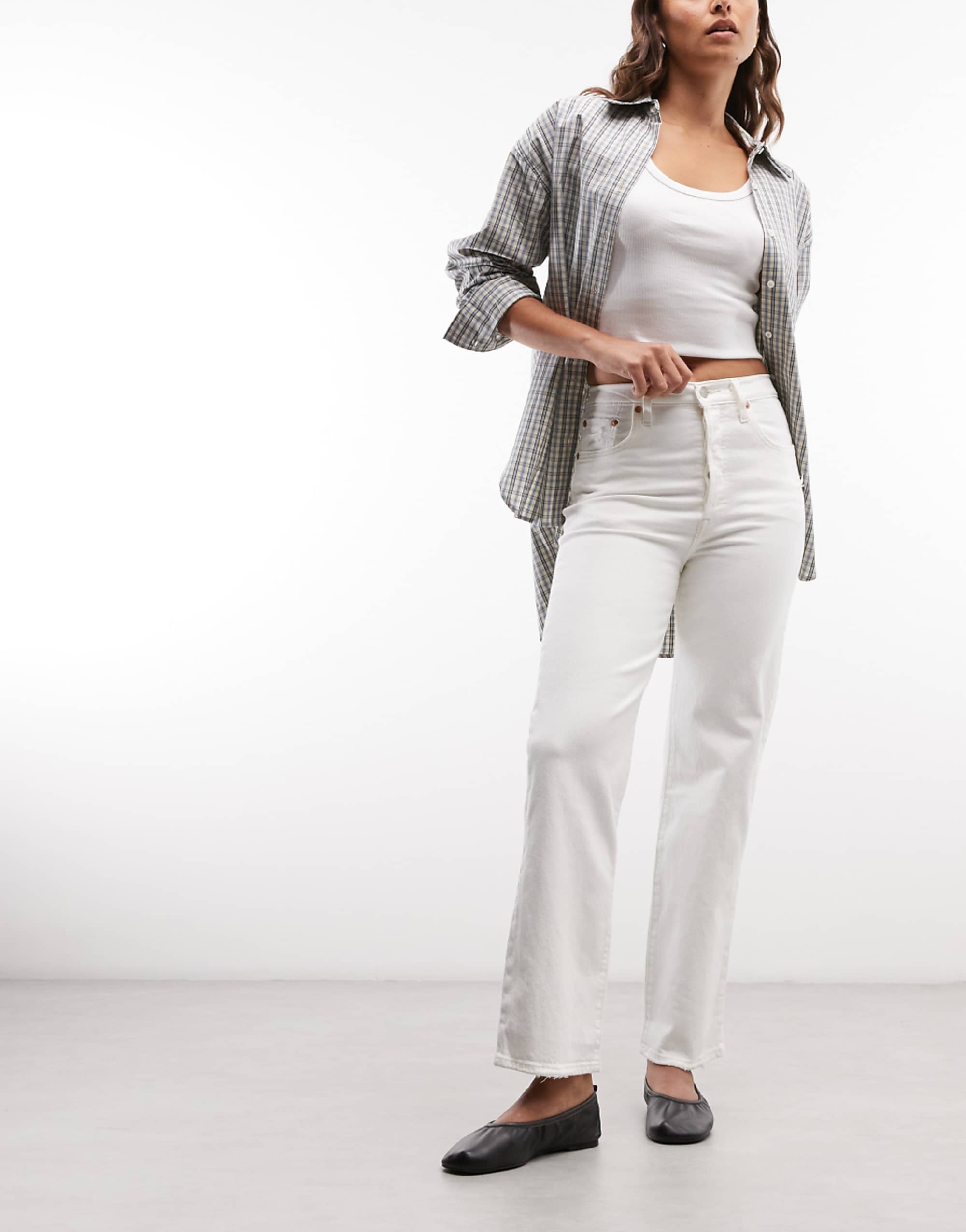 Levis Ribcage Straight Ankle Grazer Jeans in Ecru