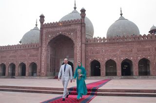 prince william duchess kate diverted flight pakistan