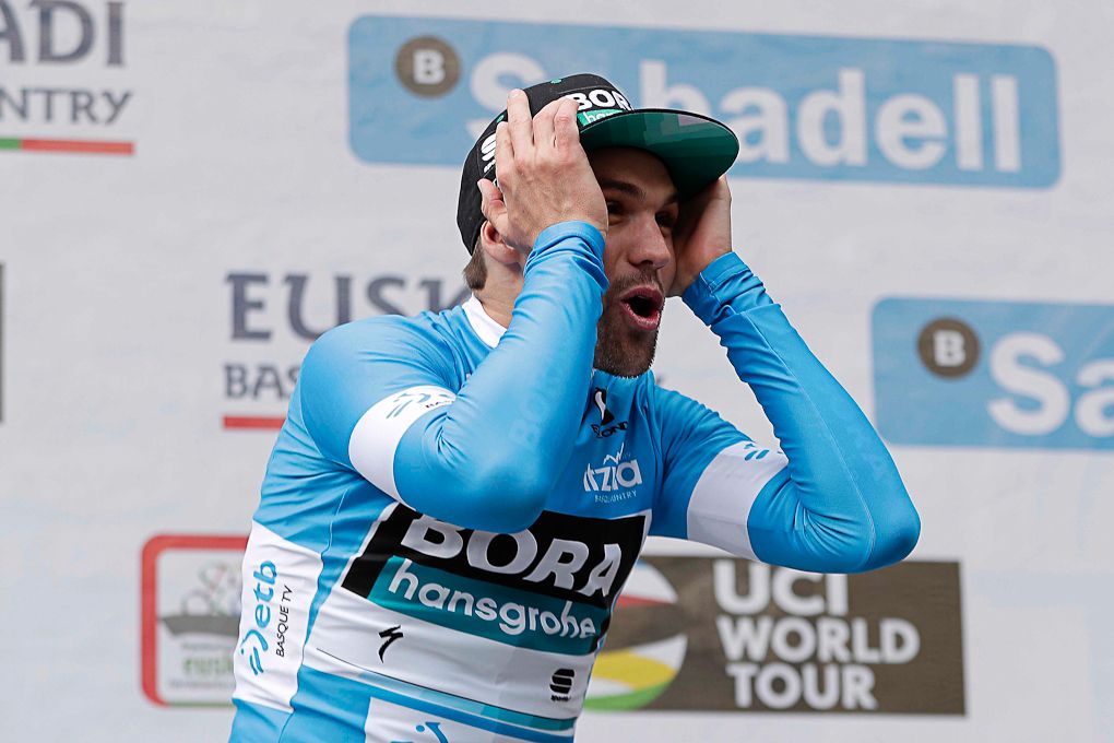 Max Schachmann in blue at Pais Vasco