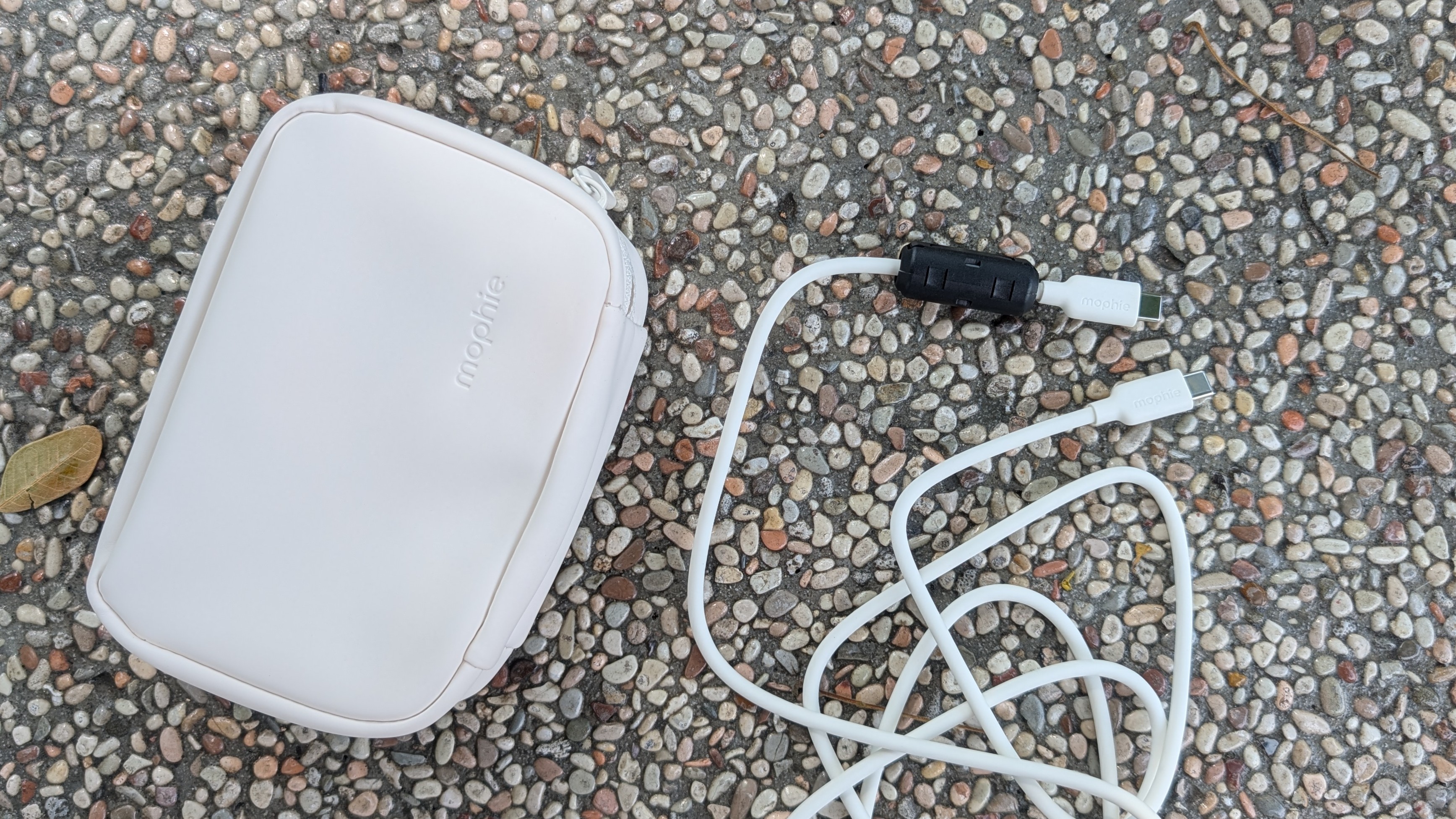 Mophie Roam 3-in-1 Travel Charger