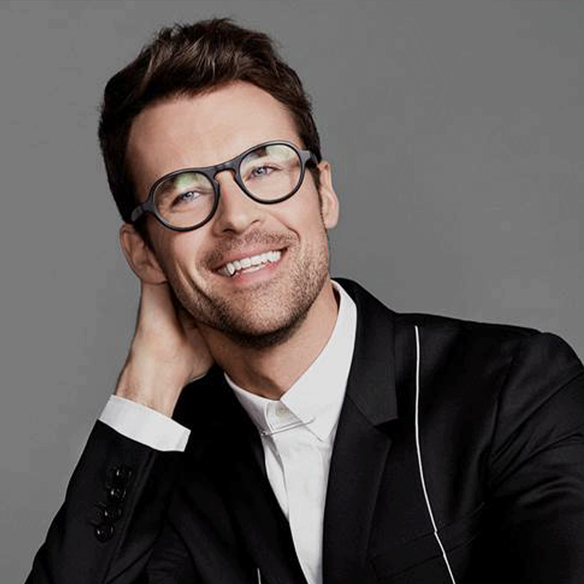 Headshot 1x1 of Brad Goreski