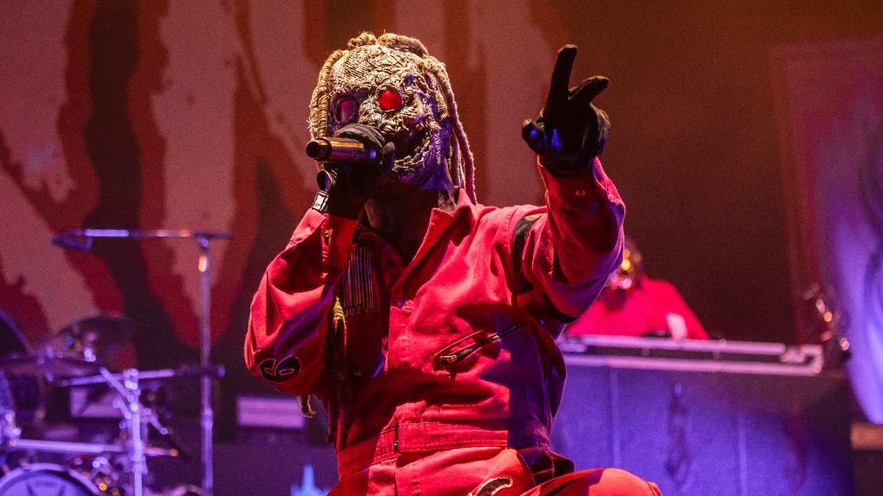 Corey Taylor on stage