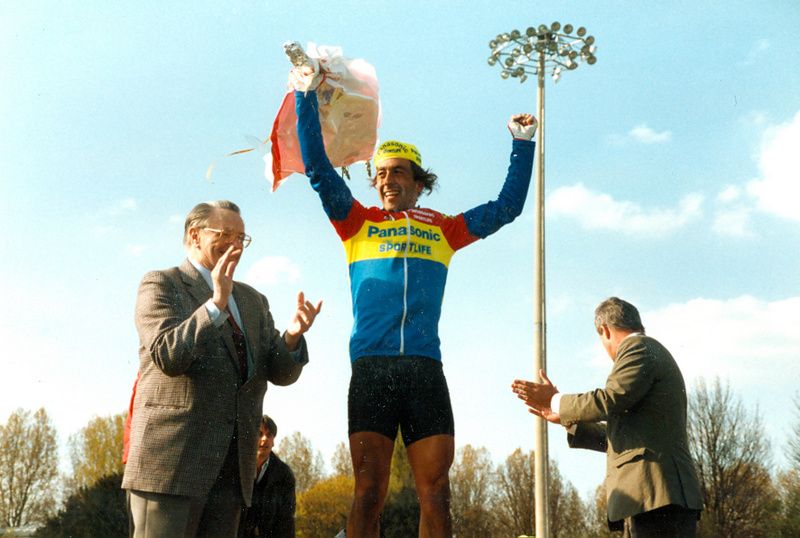 Eddy Planckaert won the 1990 edition of the race