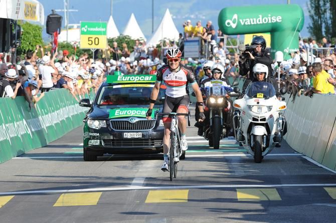 Gregory Rast wins stage 6 of the Tour de Suisse