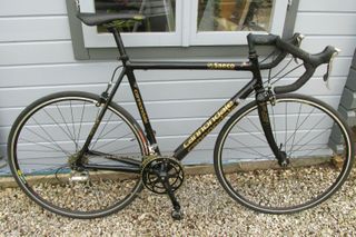 A special-edition black-and-gold Saeco replica Cannondale CAAD3 bike on eBay
