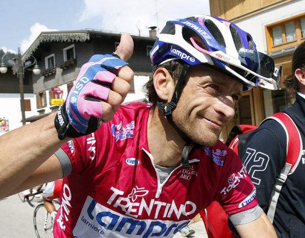 Thumbs up at the finish line for Giro del Trentino champion Michele Scarponi (Lampre-ISD).
