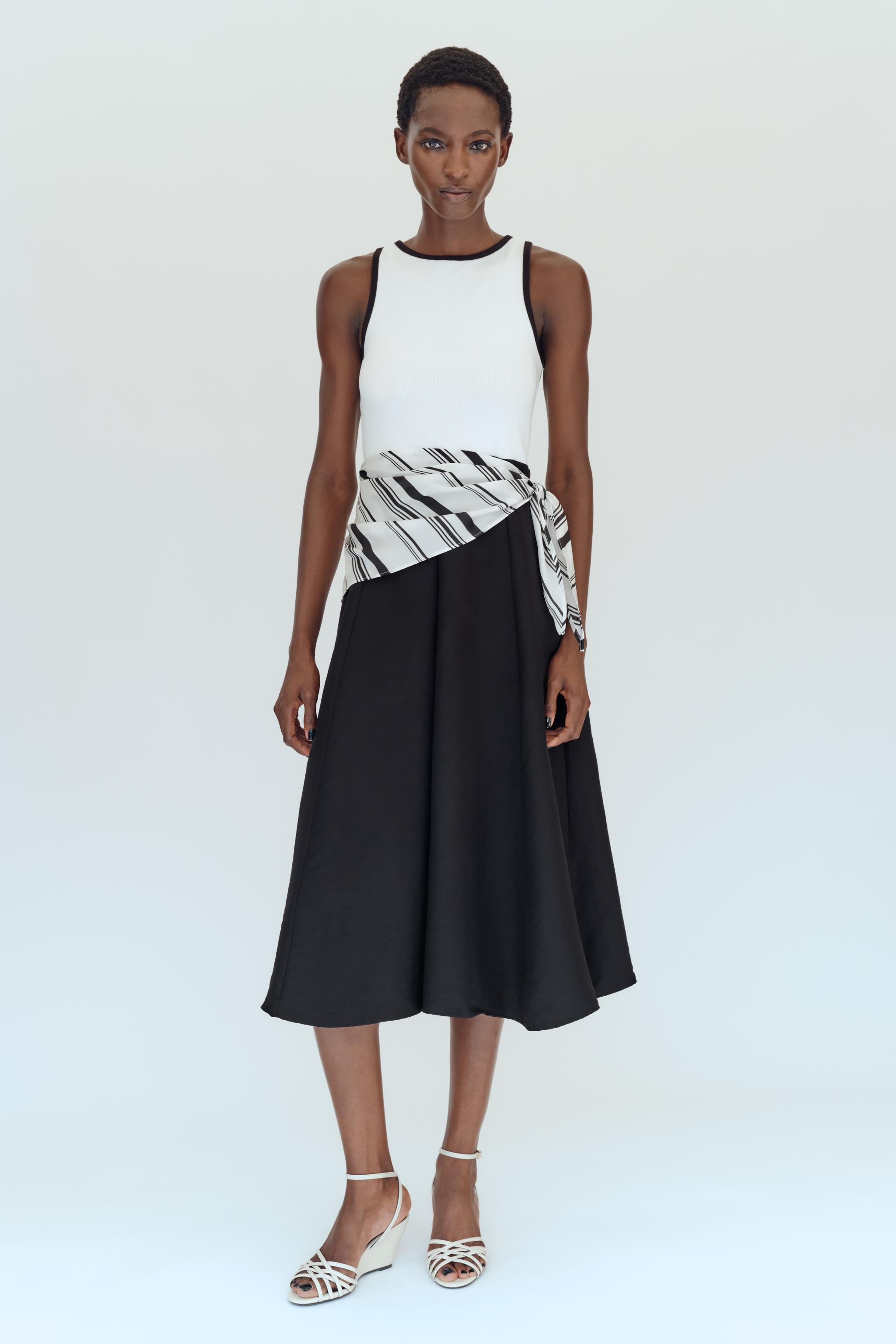 Contrasting Scarf Midi Dress - Black / White - Xs