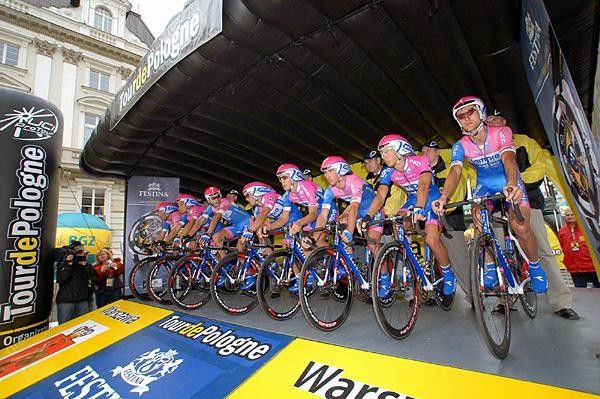 Lampre on the start ramp.