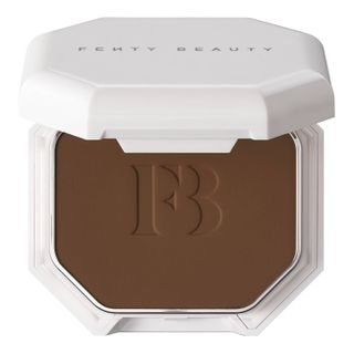 Fenty Beauty, Pro Filt'r Soft Matte Powder Foundation