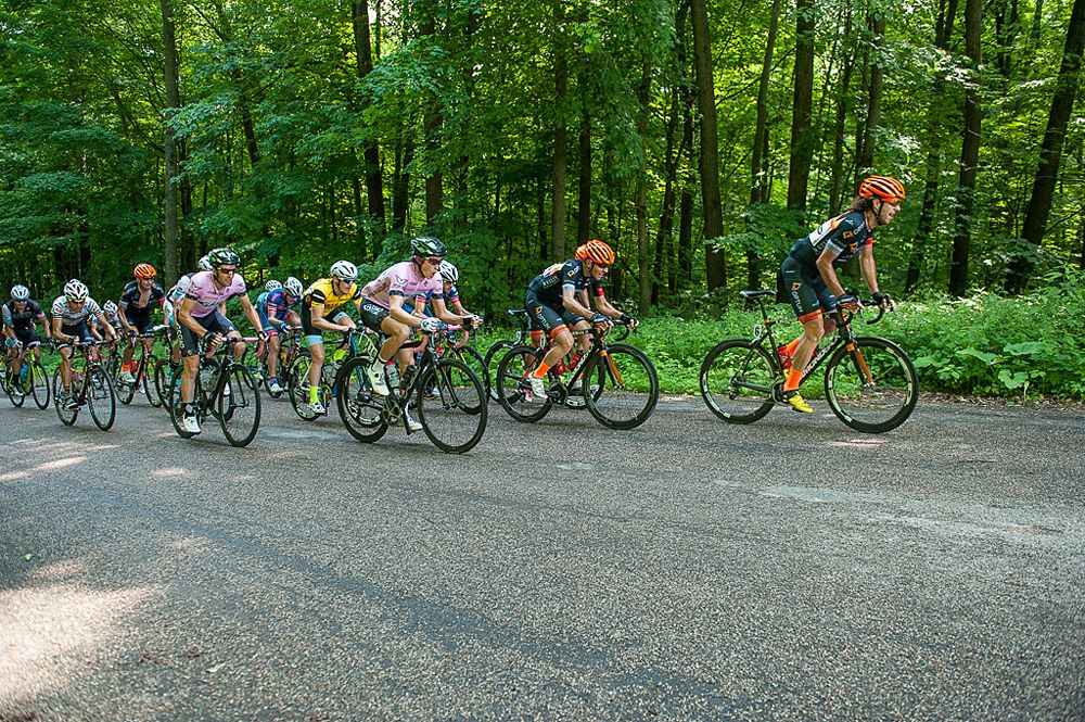 Optum's Scott Zwizanski, Jesse Anthony, and Ryan Anderson lead the field up Star Hill.