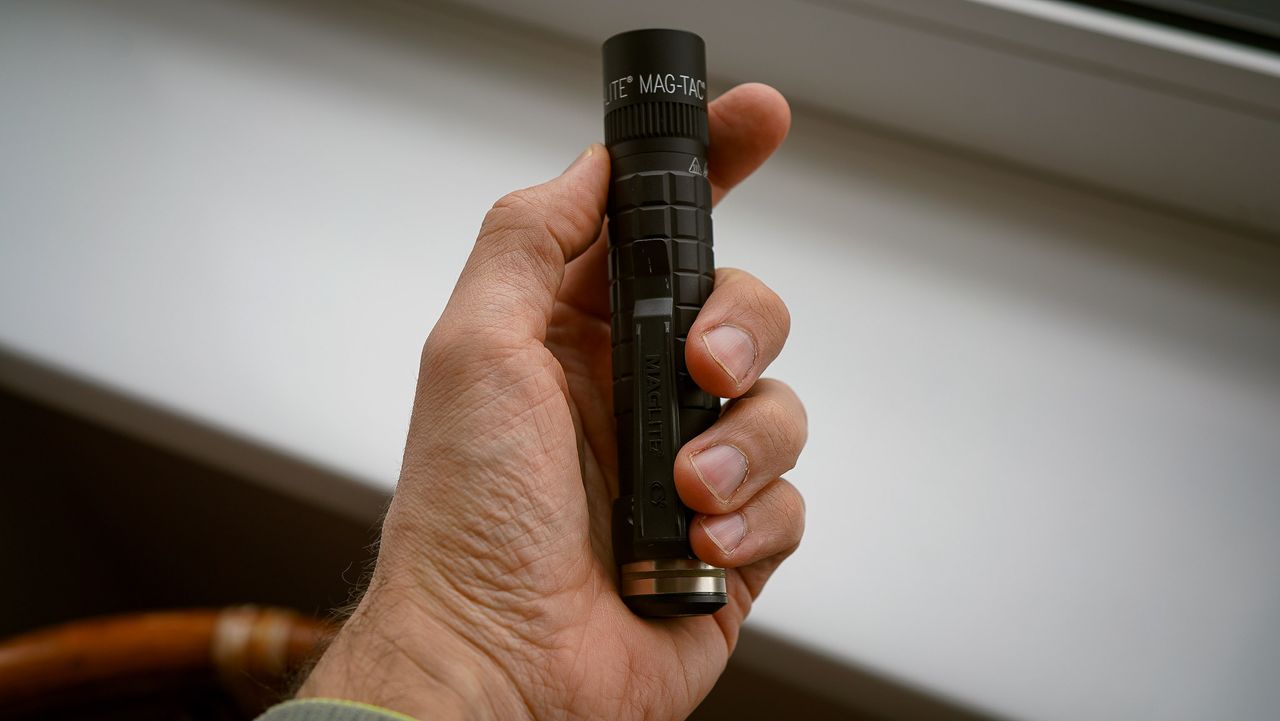 Maglite MAG-TAC Rechargeable LED Torch review