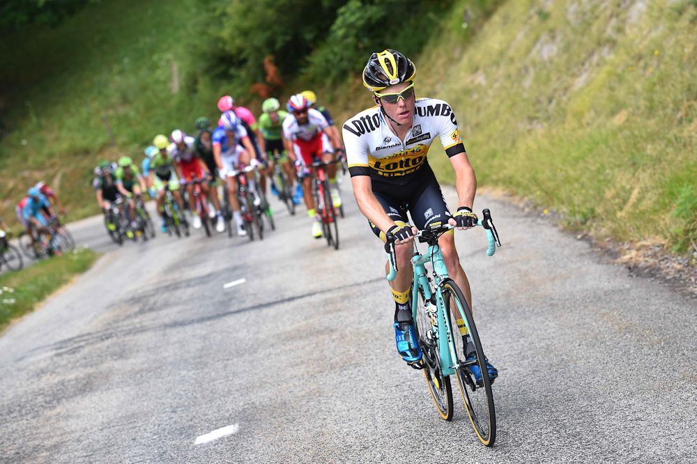 Steven Kruijswijk puts in an attack
