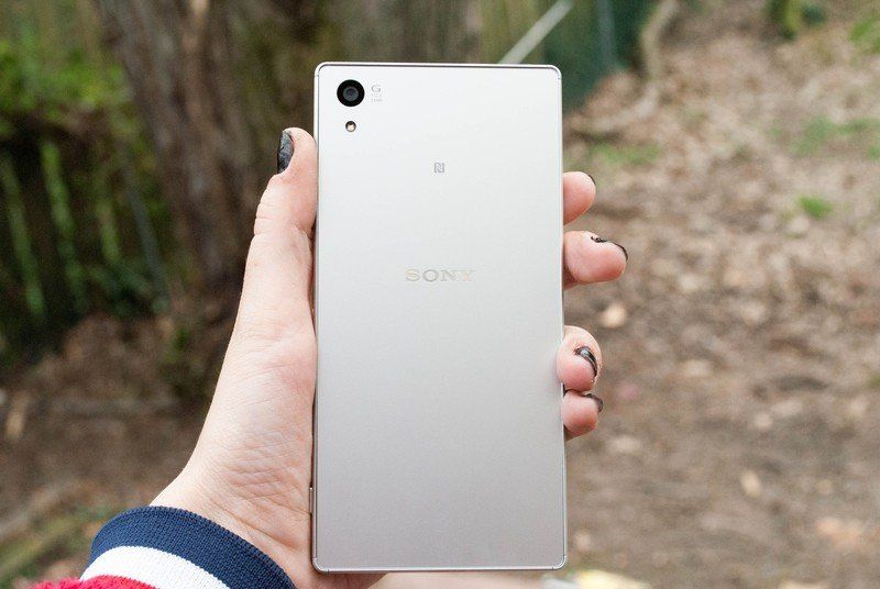 Back of the Xperia Z5