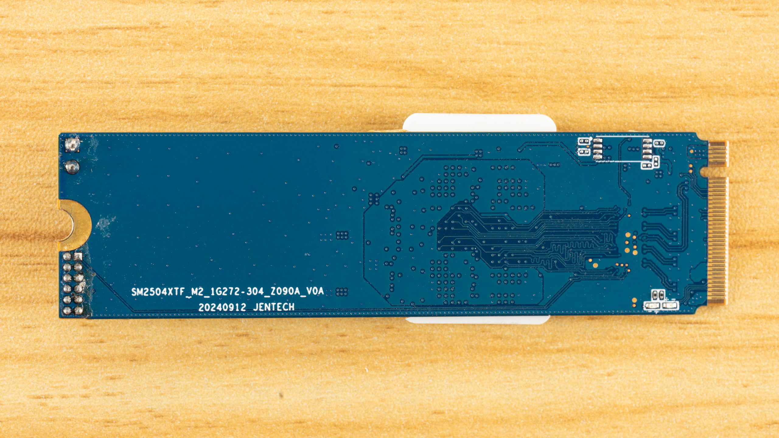 SMI SM2504XT ES 2TB SSD