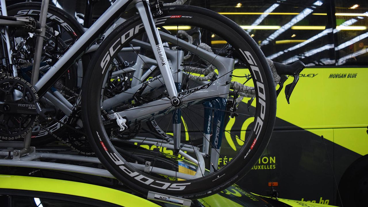 Wallonie-Bruxelles raced a complete tubeless setup with wheels from Scope in conjunction with tyres from Schwalbe