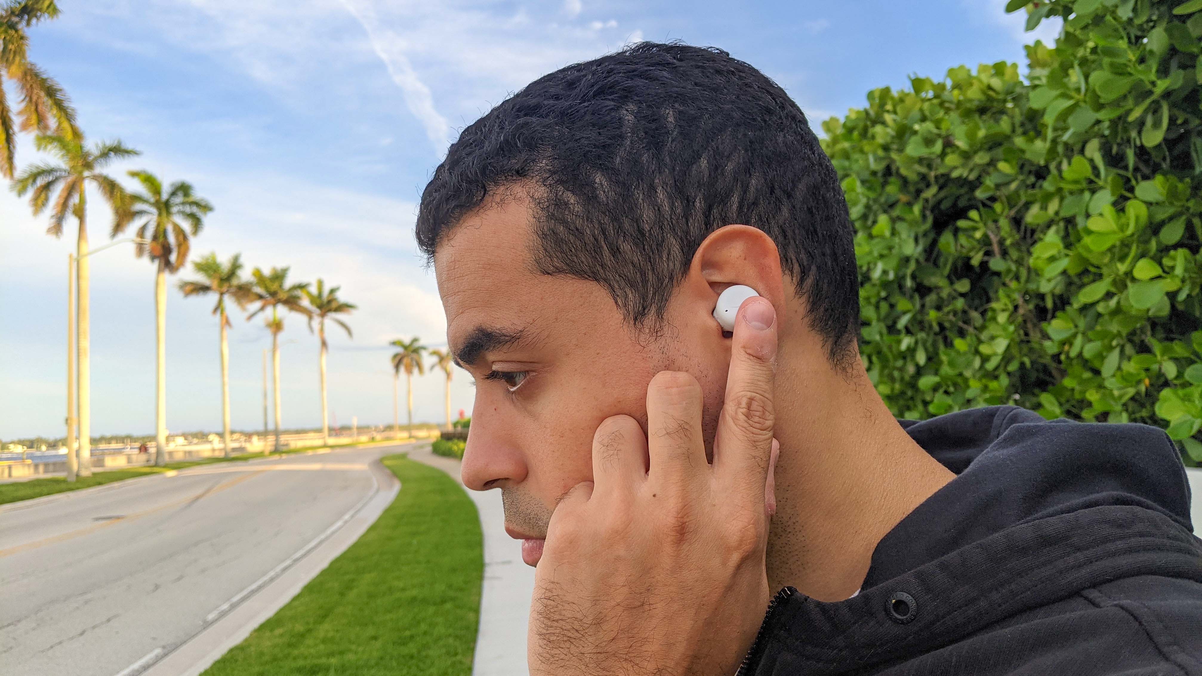 Amazon Echo Buds 2 vs. AirPods Pro