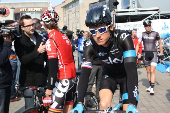 Geraint Thomas leaves sign on