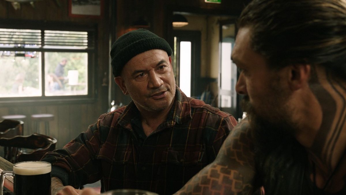 Temuera Morrison&#039;s Thomas Curry talking to Jason Momoa&#039;s Arthur Curry in Aquaman movie