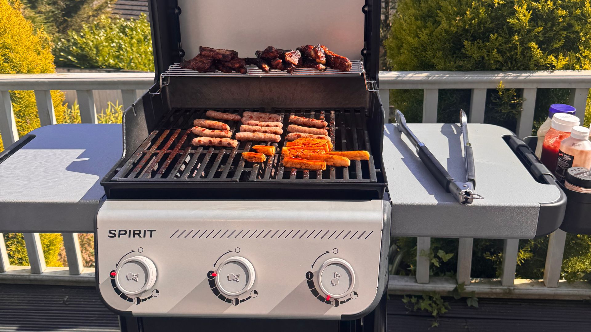 testing the Weber Spirit E-310 Barbecue
