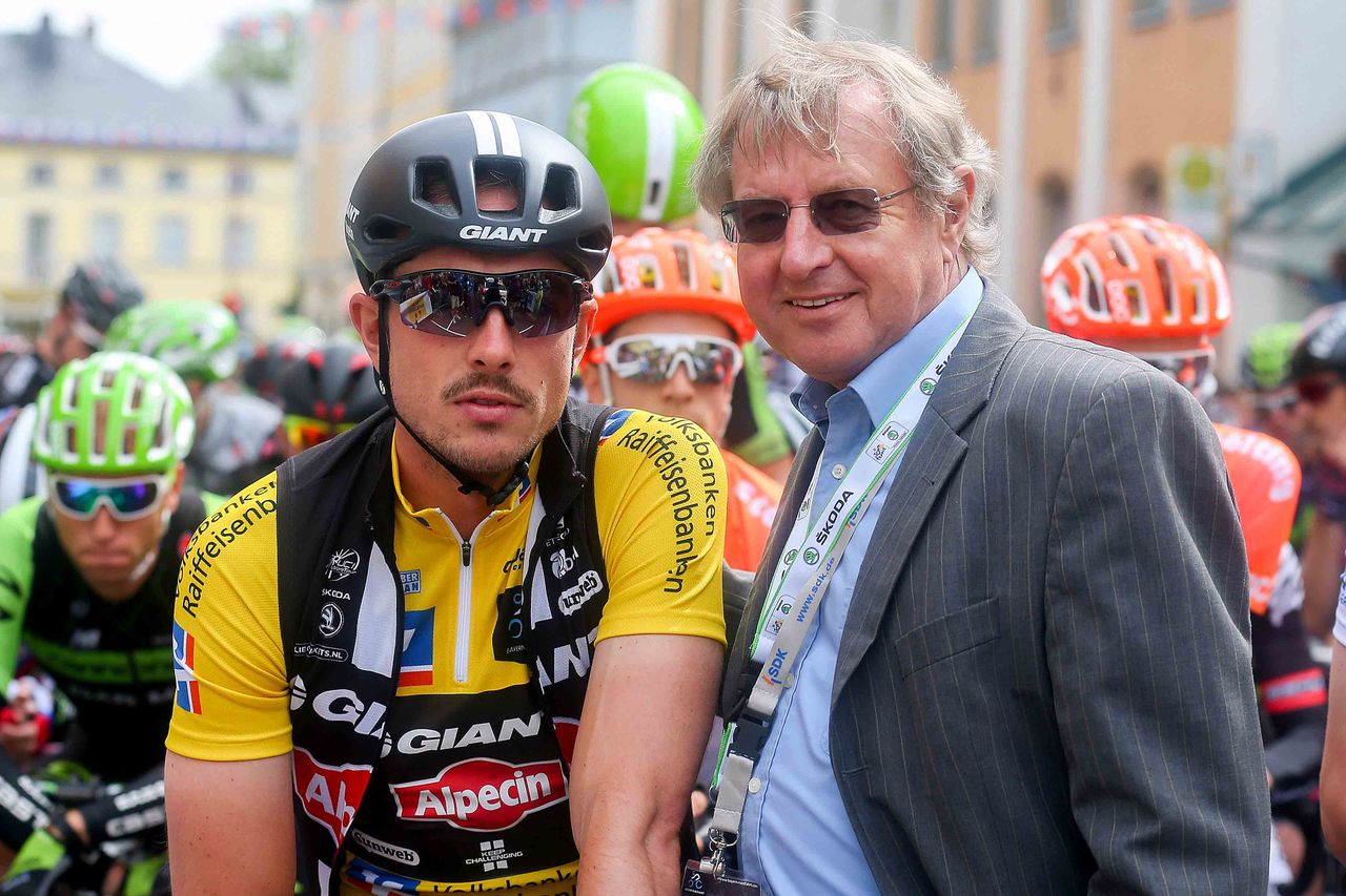 John Degenkolb (Giant-Alpecin) wearing the leader's yellow jersey