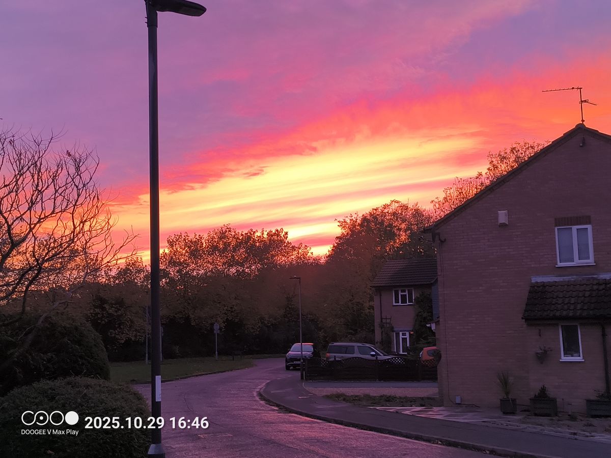 Doogee V Max Play Example images
