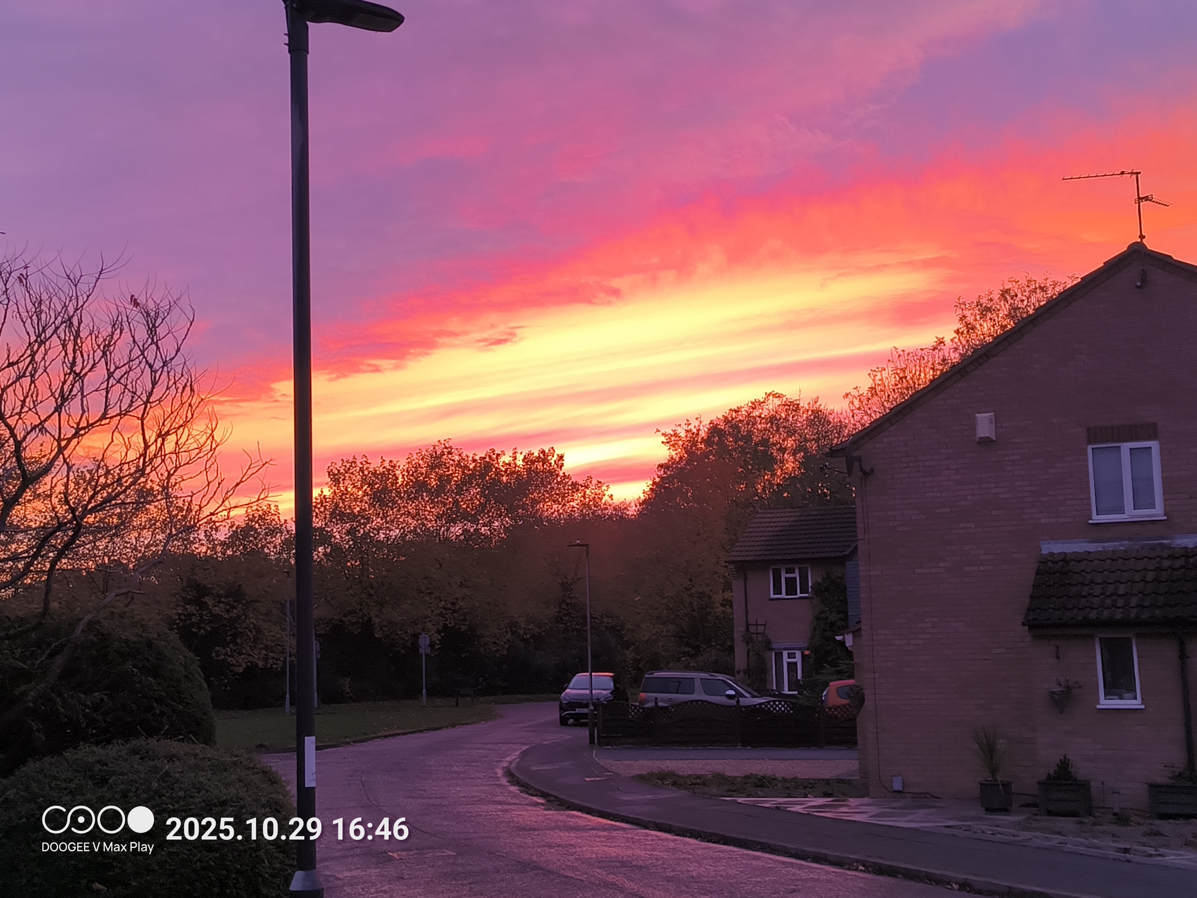 Doogee V Max Play Example images