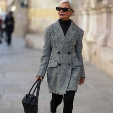 how people are styling leggings at paris fashion week