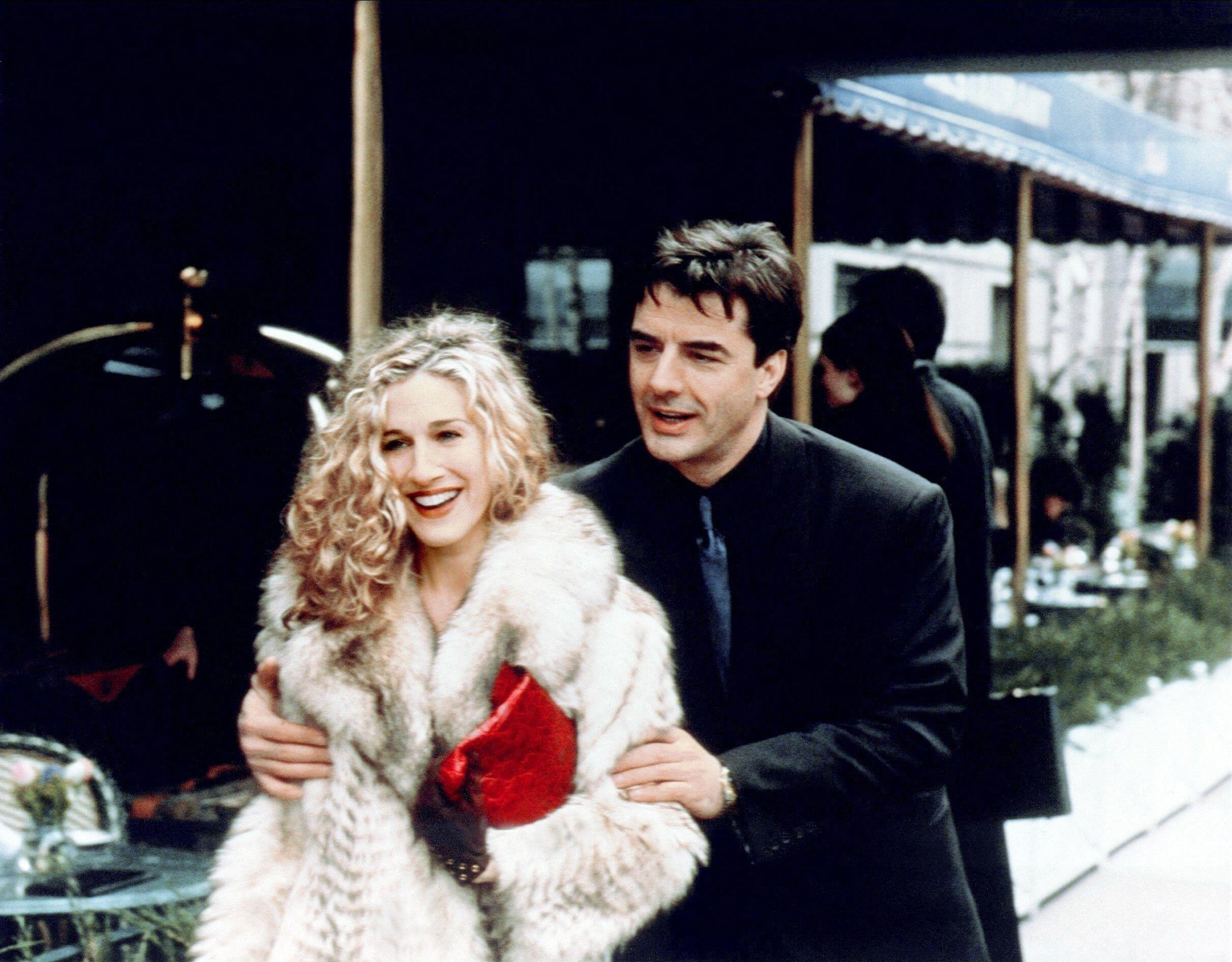 Sarah Jessica Parker as Carrie Bradshaw and Chris Noth as Mr Big in 'Sex And The City' in 1998.