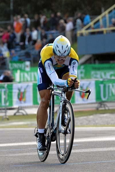 Alexandre Vinokourov (Astana) is back to Grand Tours after a doping ban.