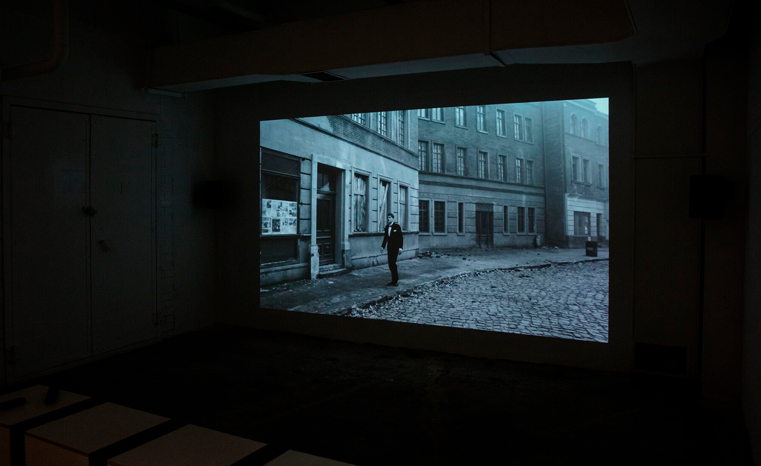 Installation view of König Galerie’s inauguating group show at its new Marylebone location