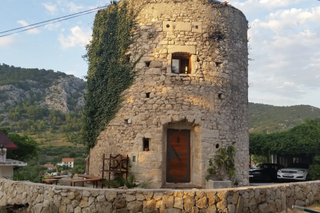 Last minute Airbnb stay in Hvar Croatia