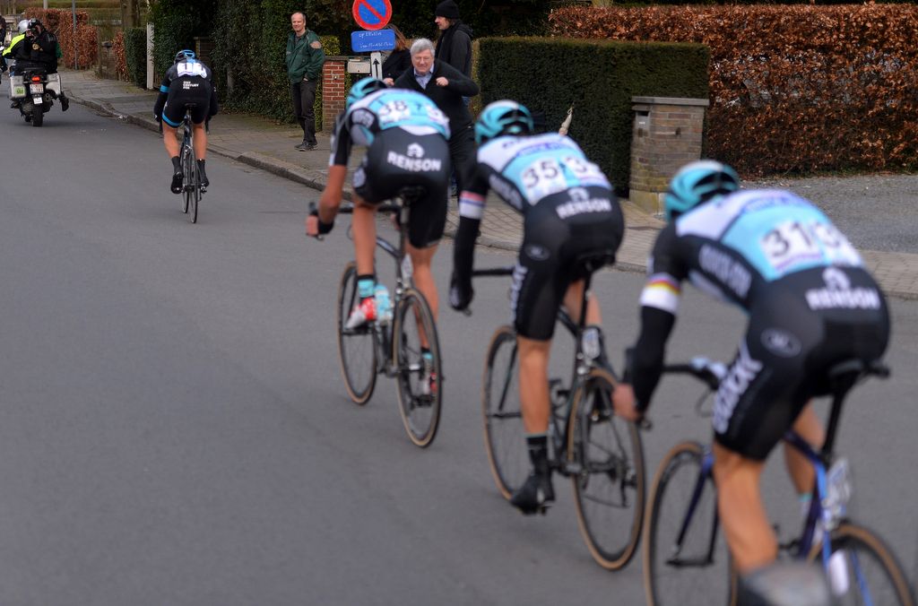 The Etixx-Quick Step trio chase down Ian Stannard (Team Sky)